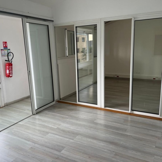  INDIANA IMMOBILIER : Autres | LA POSSESSION (97419) | 320 m2 | 4 600 € 