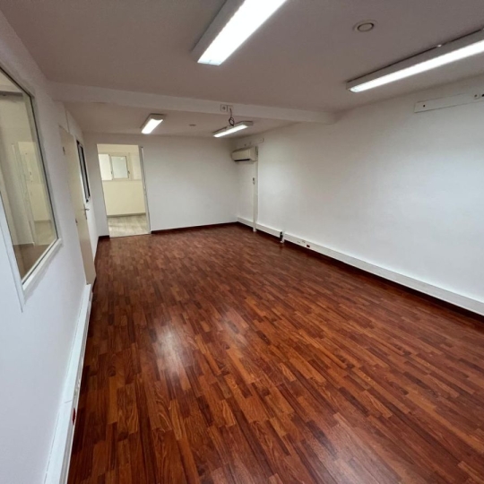  INDIANA IMMOBILIER : Autres | LA POSSESSION (97419) | 320 m2 | 4 600 € 