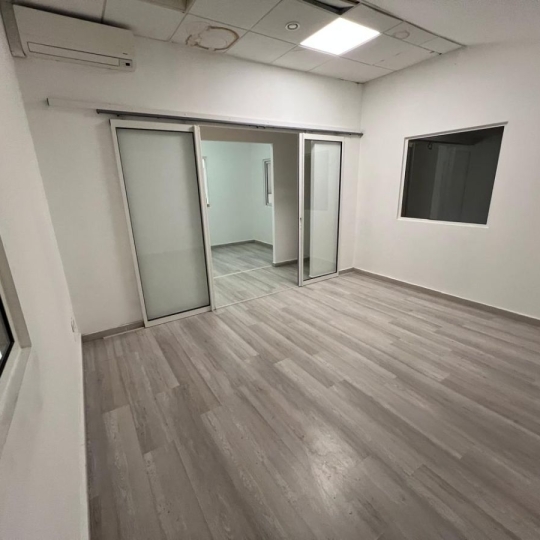  INDIANA IMMOBILIER : Autres | LA POSSESSION (97419) | 320 m2 | 4 600 € 