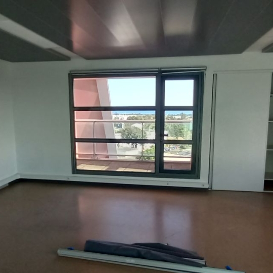  INDIANA IMMOBILIER : Local / Bureau | SAINT DENIS (97490) | 25 m2 | 777 € 