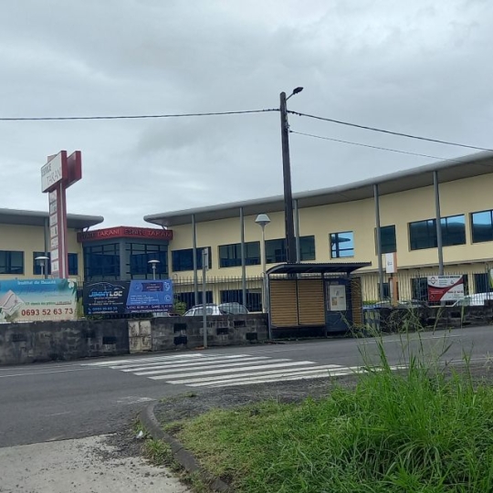  INDIANA IMMOBILIER : Local / Bureau | SAINT-ANDRE (97440) | 118 m2 | 4 250 € 