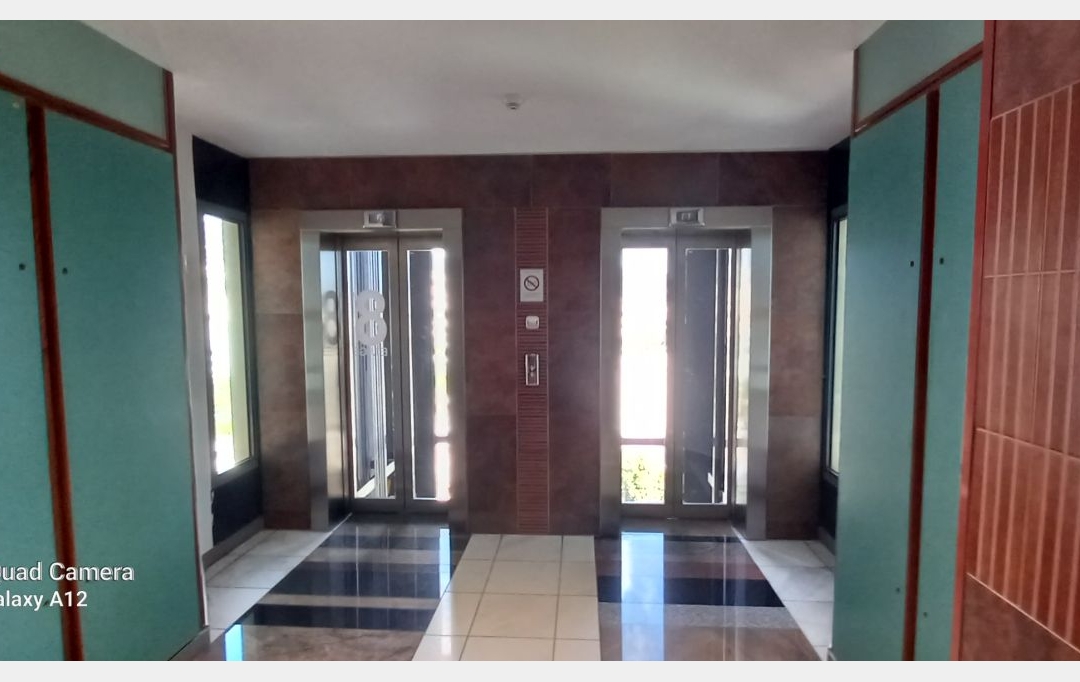 INDIANA IMMOBILIER : Local / Bureau | SAINT DENIS (97490) | 25 m2 | 777 € 